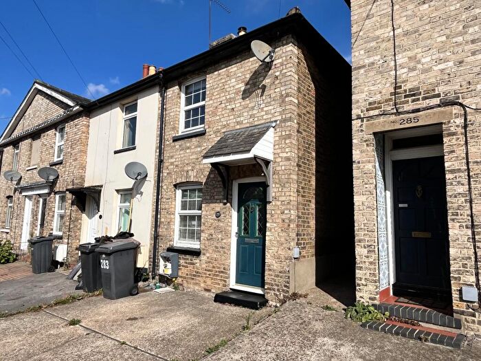 2 Bedroom Terraced House To Rent In Baddow Road, Chelmsford, CM2