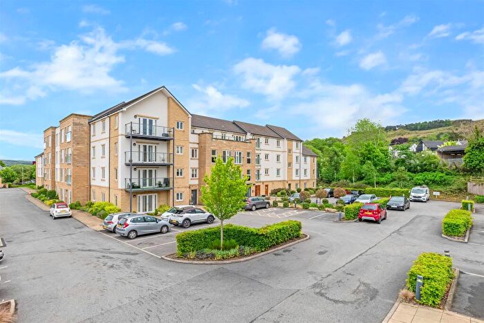 1 Bedroom House For Sale In Railway Road, Ilkley, LS29