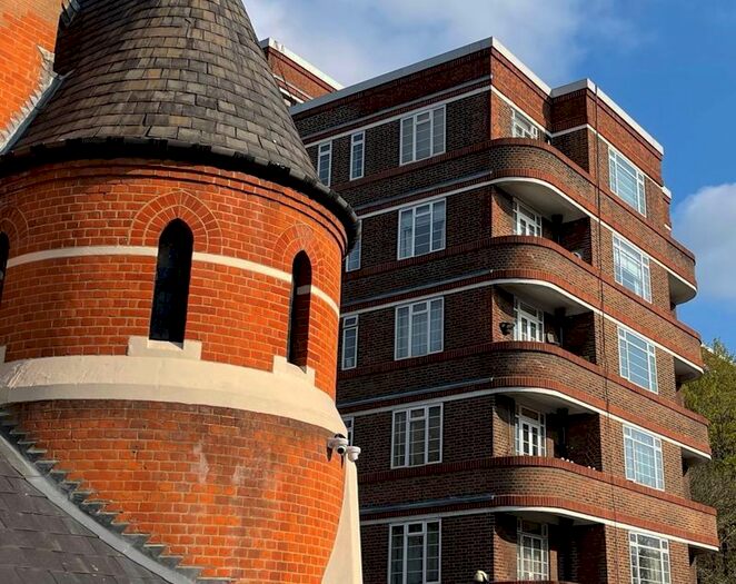 Studio To Rent In Balham High Road, London, SW17