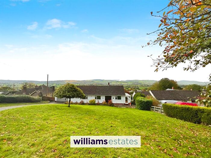 4 Bedroom Detached Bungalow For Sale In Lon Y Mynydd, Llanbedr Dyffryn Clwyd, LL15