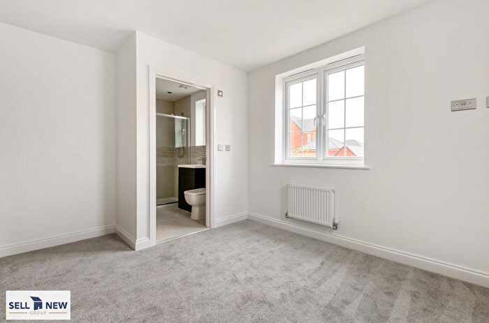 3 Bedroom Detached House For Sale In Nightingale Road, Great Barford, MK44