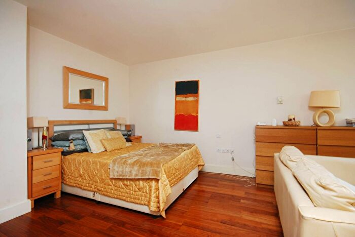 Studio To Rent In South Wharf Road, Paddington, London, W2