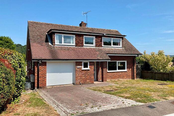 4 Bedroom Detached House For Sale In Dove Lea Gardens, Common Lane, River, CT17