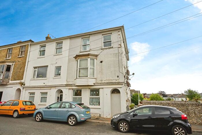 1 Bedroom Flat For Sale In Fitzroy Street, Sandown, Isle Of Wight, PO36