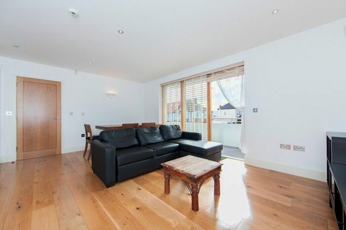 1 Bedroom Flat To Rent In Trinity Crescent, Tooting Bec/Balham, Balham, London, SW17