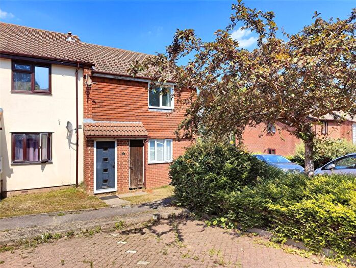 1 Bedroom Maisonette For Sale In Barcombe Close, Orpington, BR5
