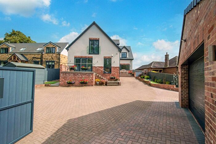 4 Bedroom Detached House For Sale In Ackworth Road, Purston Jaglin, Pontefract, WF7
