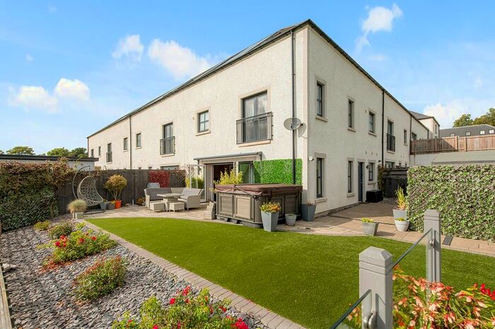 4 Bedroom Mews For Sale In Gretna Mews, Larbert, FK5