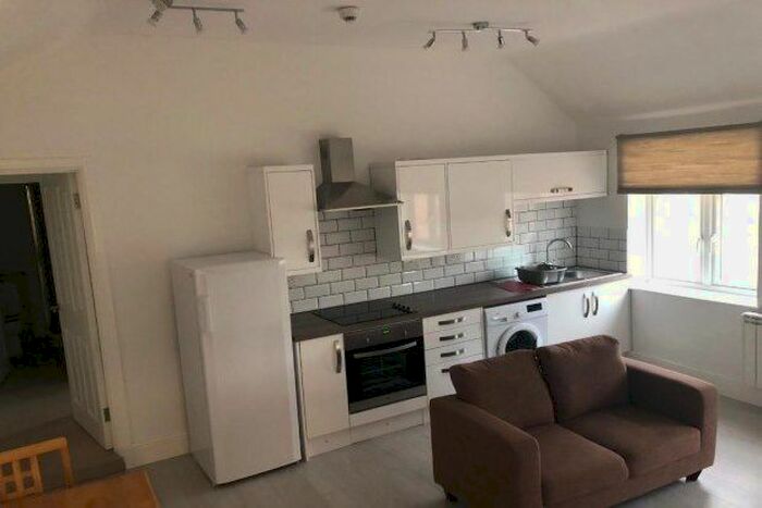 1 Bedroom Flat To Rent In Town Street, Nottingham NG16