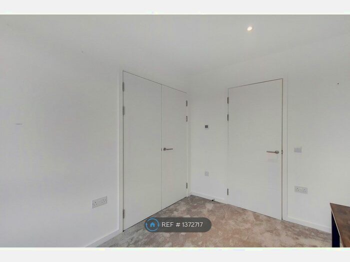 2 Bedroom Flat To Rent In Calum Court, Purley, CR8