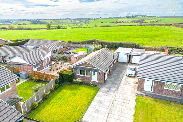 2 Bedroom Detached Bungalow For Sale In Vauze Avenue, Blackrod, Bolton, BL6
