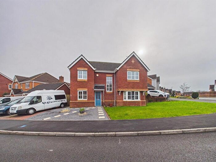 4 Bedroom Detached House For Sale In Golwg-Y-Tywyn, Burry Port, SA16