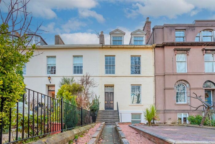 3 Bedroom Maisonette To Rent In Marshall Place, Perth, PH2