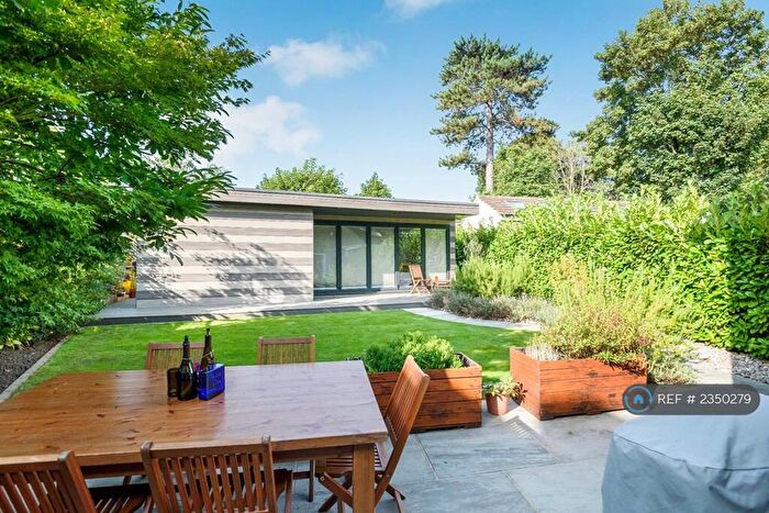 3 Bedroom Maisonette To Rent In Page Heath Lane, Bromley, BR1