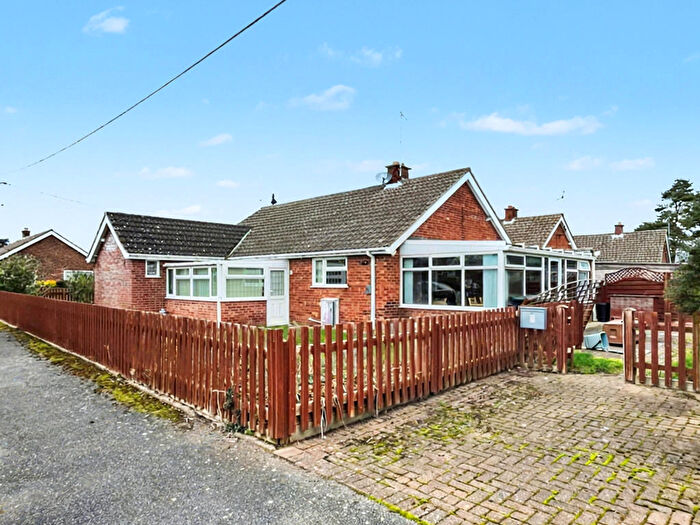 2 Bedroom Detached Bungalow For Sale In Rookery Close, Clenchwarton, King's Lynn, Norfolk, PE34