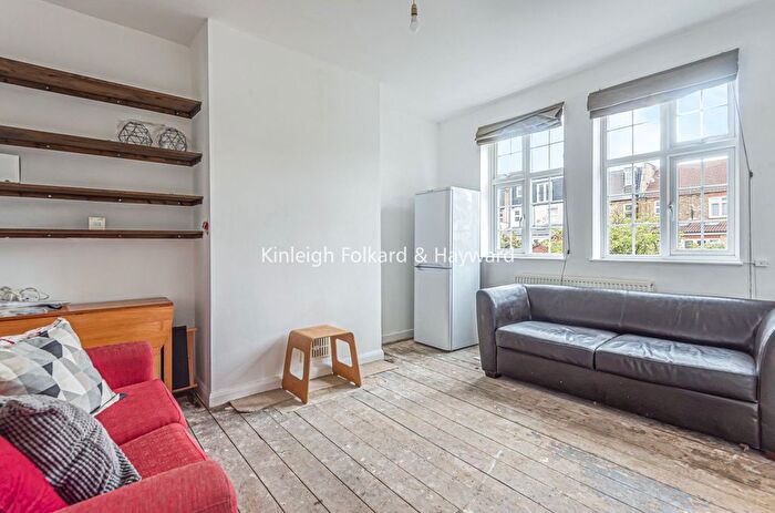 4 Bedroom Property To Rent In Beeches Road, Tooting, SW17