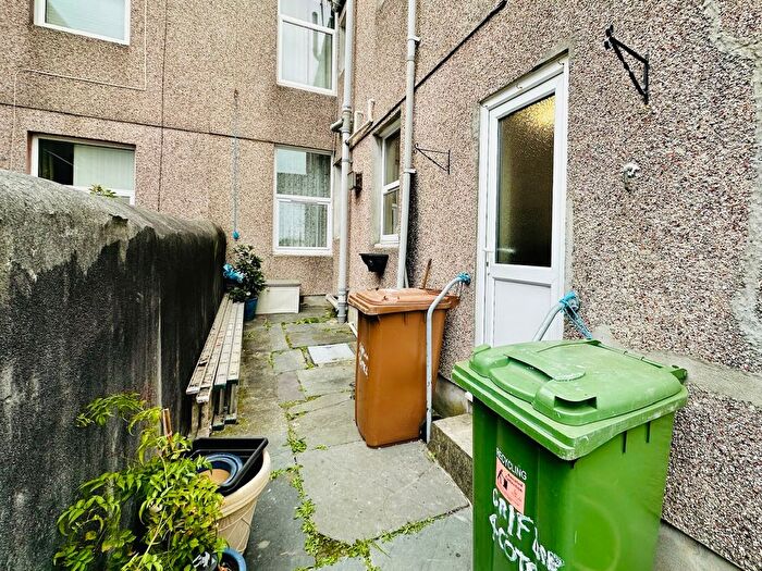 1 Bedroom Flat For Sale In Cotehele Avenue, Prince Rock, Plymouth, PL4