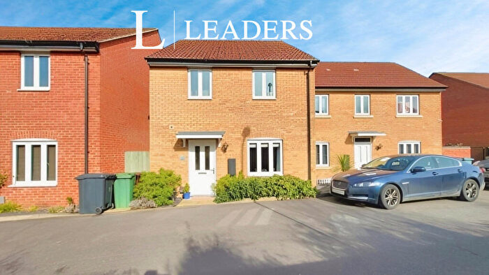 4 Bedroom Semi-Detached House To Rent In Cooper Road, Gunthorpe, PE4