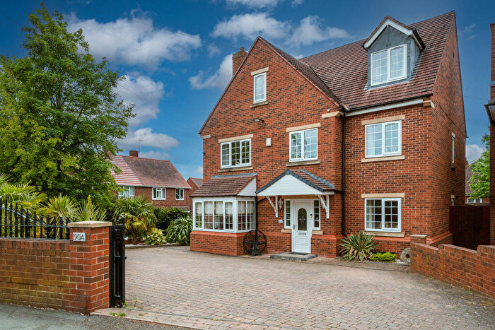 5 Bedroom Detached House For Sale In Cot Lane, Kingswinford, DY6
