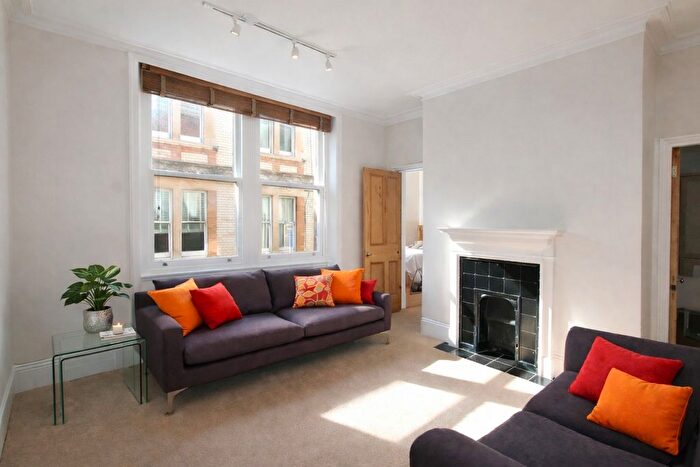 1 Bedroom Flat To Rent In Charing Cross Road, London, Covent Garden, WC2H