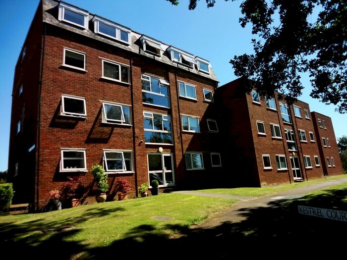 2 Bedroom Flat To Rent In Kestrel Court, Briardale, Ware, SG12