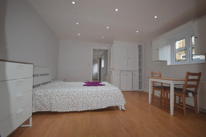 1 Bedroom Flat To Rent In Axminster Road, Holloway, London, N7