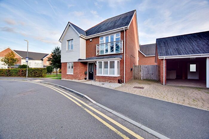 4 Bedroom Detached House For Sale In Amisse Drive, Snodland, ME6