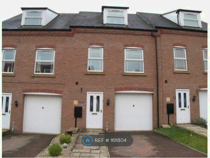 3 Bedroom Terraced House To Rent In Stocking Way, Lincoln, LN2