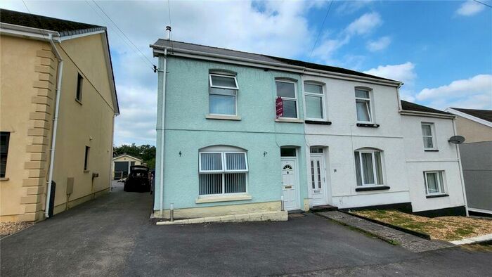 3 Bedroom Semi-Detached House To Rent In Llannon Road, Pontyberem, Carmarthenshire, SA15