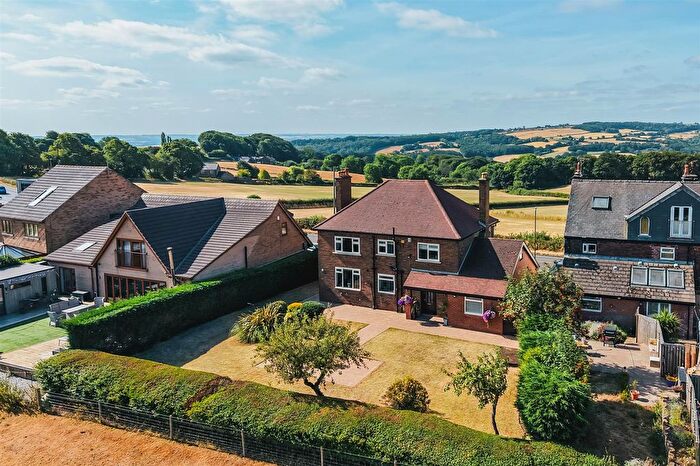4 Bedroom Detached House For Sale In High Lane, Ridgeway, Sheffield, S12