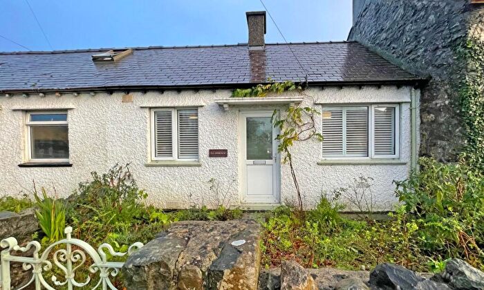 1 Bedroom Terraced House For Sale In Bontnewydd, Caernarfon, Gwynedd, LL54