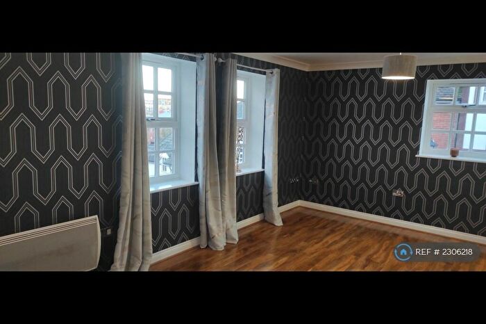 2 Bedroom Flat To Rent In Albany Gardens, Colchester, CO2