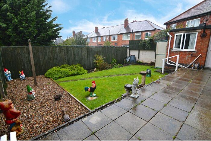 2 Bedroom Bungalow For Sale In Parkstone Road, Leicester, LE5