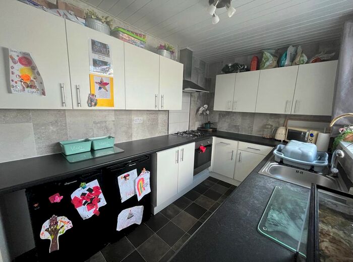 3 Bedroom Terraced House To Rent In Park Street, Ripley, DE5