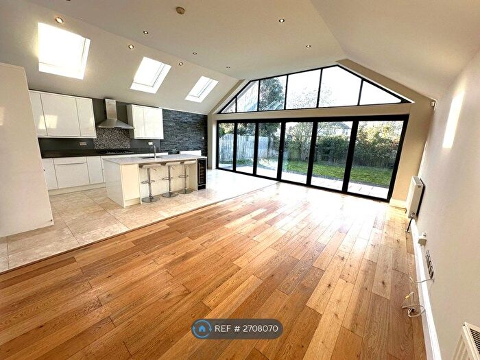 3 Bedroom Bungalow To Rent In Edith Road, Orpington, BR6