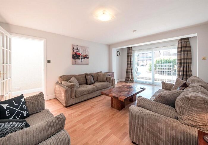 2 Bedroom Semi Detached House To Rent In Baberton Mains Brae, Edinburgh, EH14