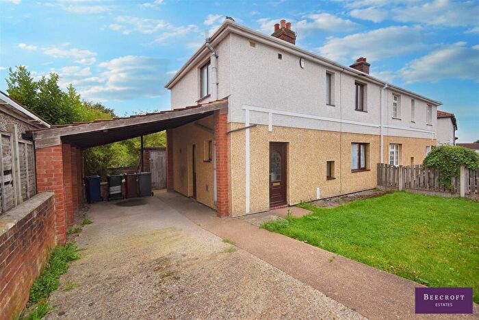 3 Bedroom Semi-Detached House For Sale In Hanover Street, Thurnscoe, Rotherham, S63