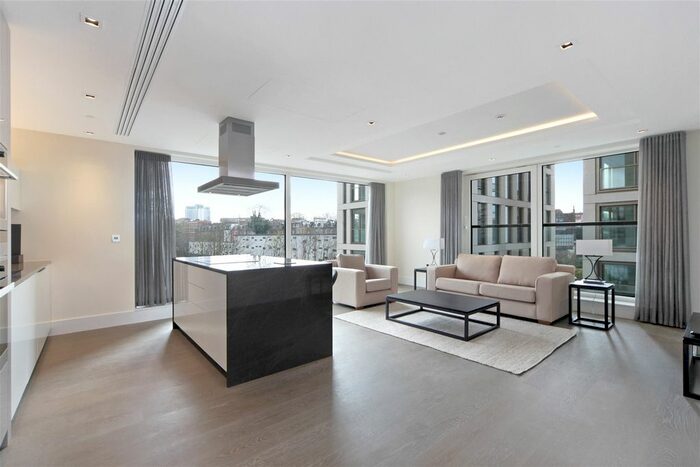2 Bedroom Flat To Rent In Lord Kensington House, Radnor Terrace, Kensington, London, W14