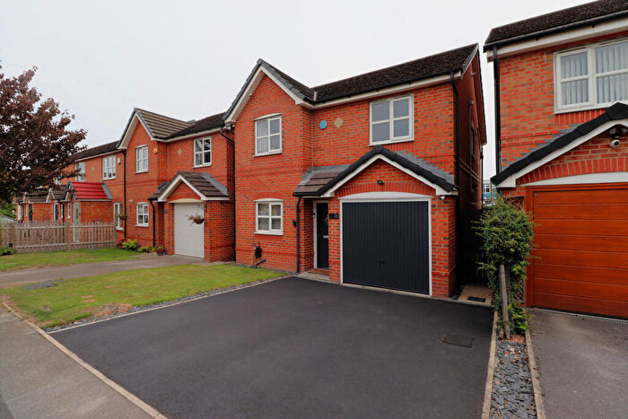 3 Bedroom Detached House For Sale In Merchant Croft Monk Bretton, Barnsley, S71