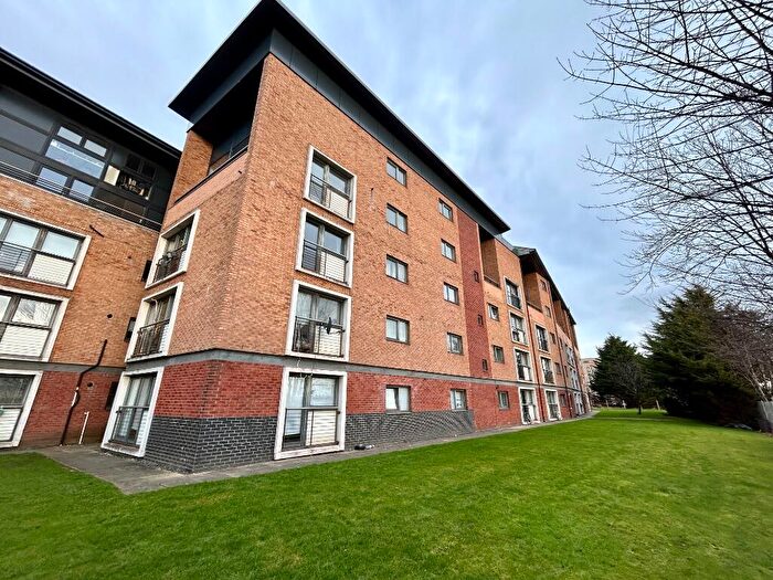 2 Bedroom Flat To Rent In Minerva Way, Finnieston, Glasgow, G3
