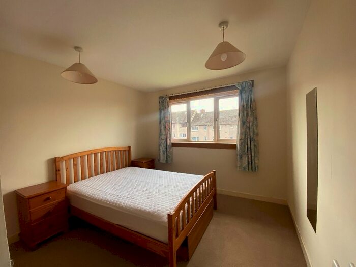 2 Bedroom Flat To Rent In Rannoch Road, Drum Brae, Edinburgh, EH4