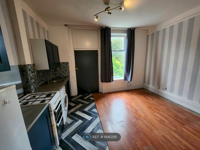 1 Bedroom Flat To Rent In Shirebrook Road, Sheffield, S8