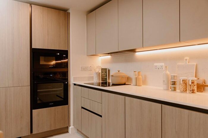 2 Bedroom Apartment To Rent In Embassy Boulevard, London, SW11