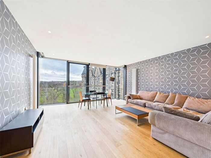 2 Bedroom Apartment To Rent In Simpson Loan, Edinburgh, Midlothian, EH3