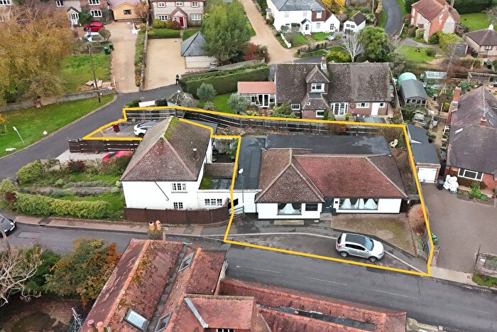 End Of Terrace House For Sale In Tangmere Road, Tangmere, Chichester, PO20