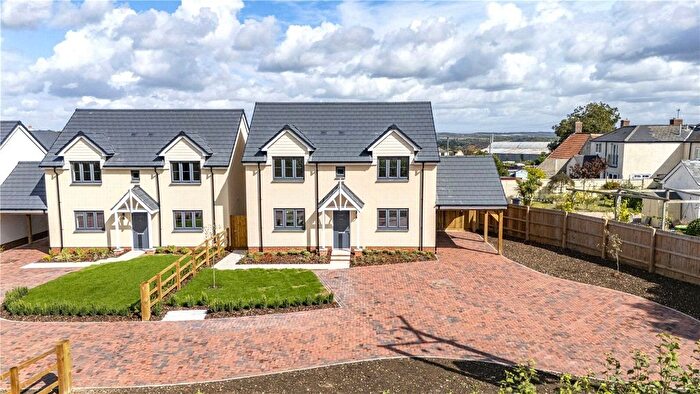 4 Bedroom Detached House For Sale In . St. Marys Green, Ashill, Ilminster, Somerset, TA19