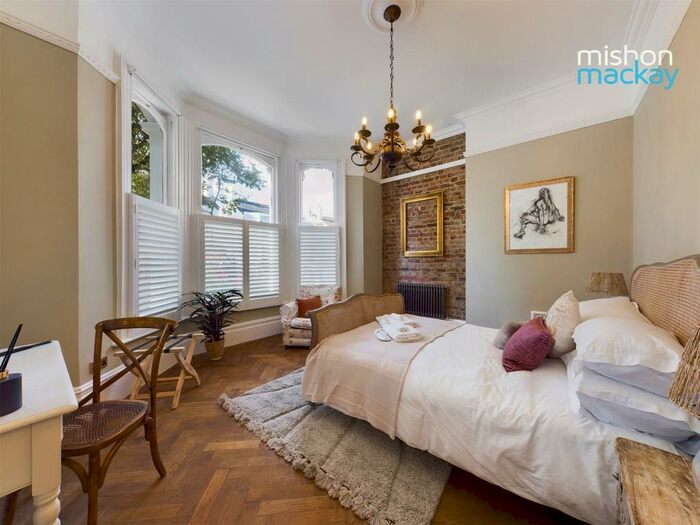 1 Bedroom Apartment To Rent In Westbourne Villas, Hove, BN3