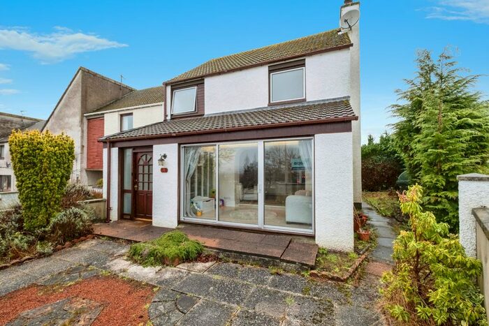 3 Bedroom Semi-Detached House For Sale In Fraser Road, Dingwall, IV15