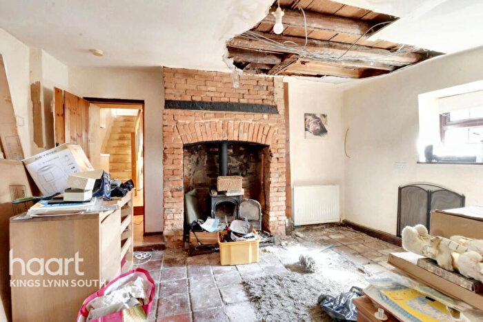 2 Bedroom Character Property For Sale In Smithy Road, Ingoldisthorpe, PE31