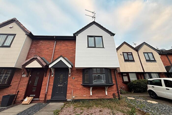 2 Bedroom Semi-Detached House To Rent In Trafalgar Road, Sale, M33